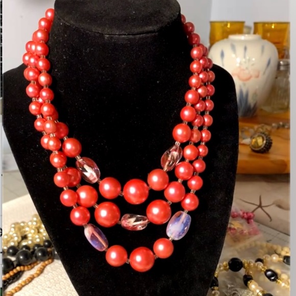 Vintage multi strand necklace lucite with glass excellent condition NWOT - Picture 12 of 14